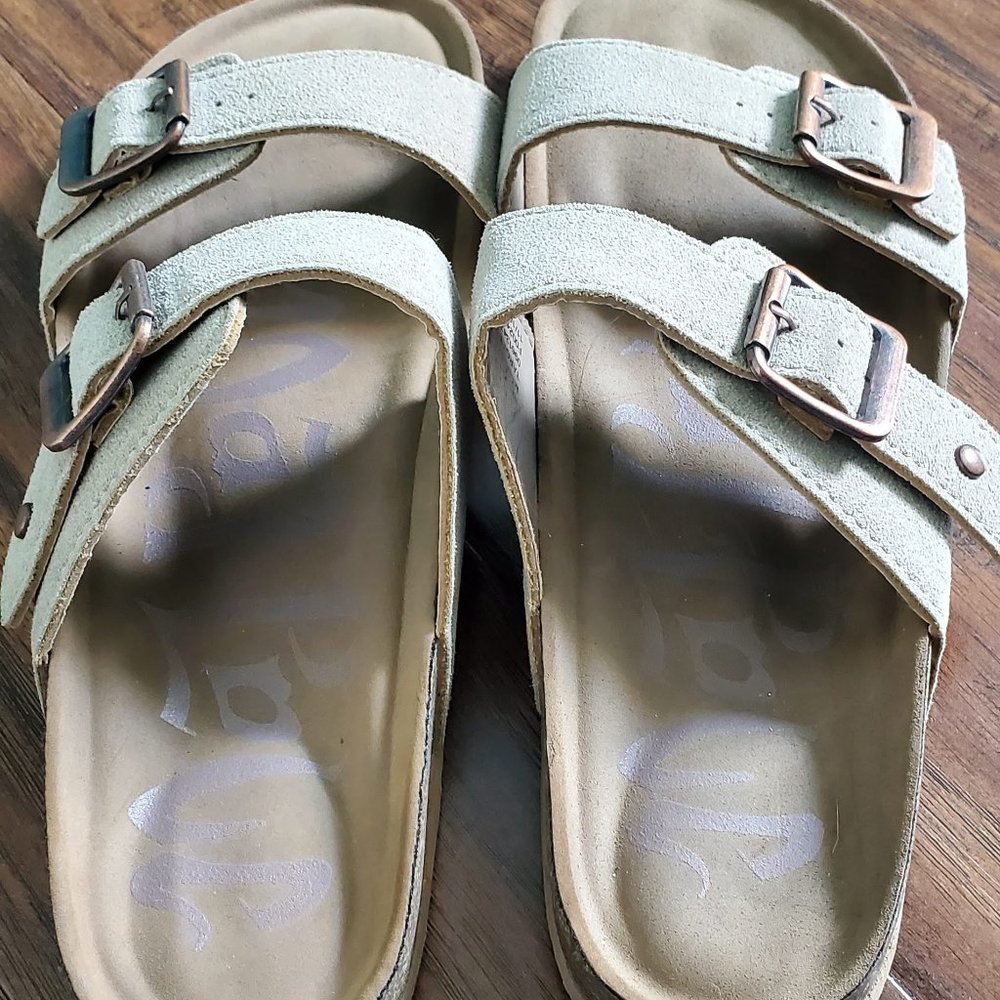 Mad Paw 2 Strap Sandals